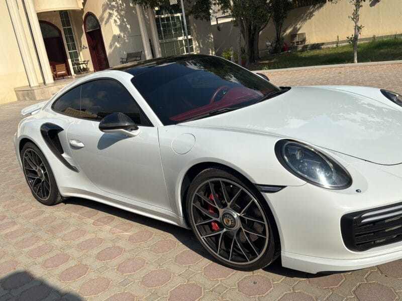 2017 Porsche 911 Turbo