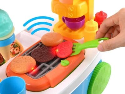 Kid Connection Gourmet Food Cart, Realistic lights, sounds