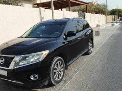 Nissan Pathfinder LE 2015
