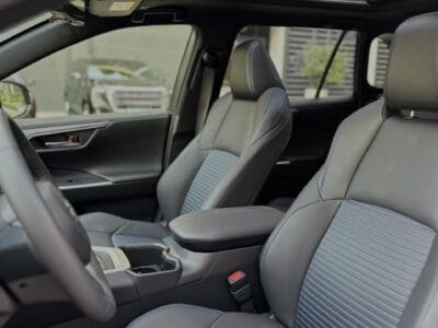 Toyota RAV4 Limited Hybrid 2.5