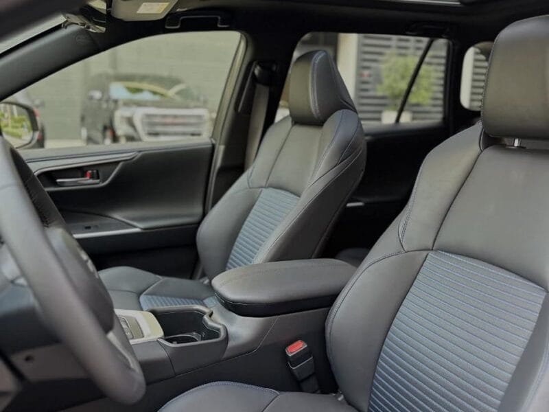 Toyota RAV4 Limited Hybrid 2.5