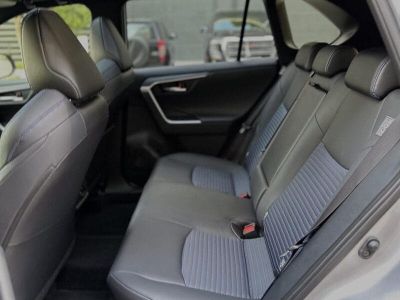 Toyota RAV4 Limited Hybrid 2.5