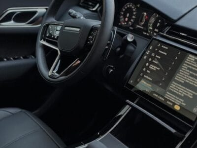 Range Rover Velar 2025
