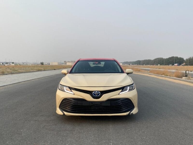 Toyota Camry 2021 , 6 cylinders Taxi