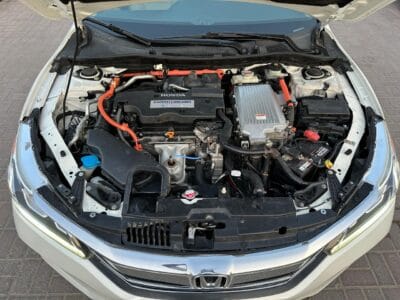 Honda Accord Hybrid Car 2022 Very Good and Clean Condition , 4 cylinders