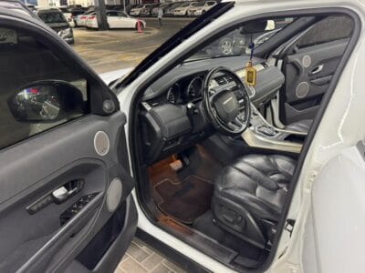 Land Rover Range Rover Evoque 2014 Very Clean , 4 cylinders