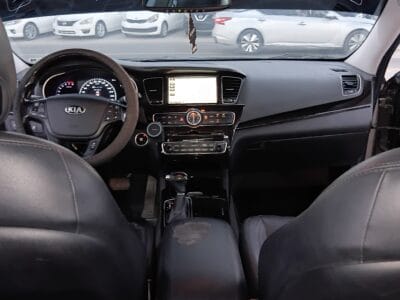 Kia Cadenza 2015 , 6 cylinders Very Clean