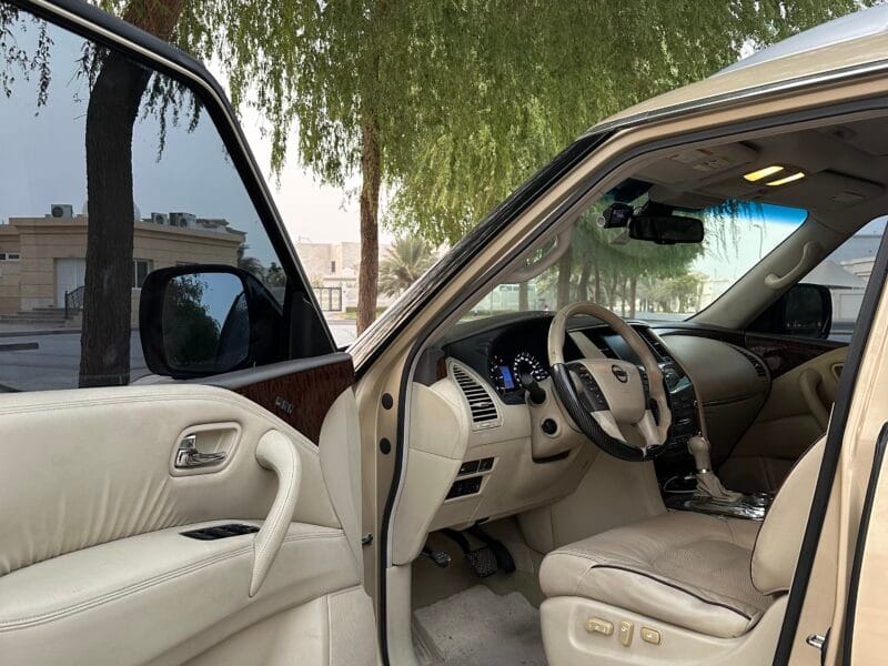 Nissan Patrol Platinum Largest Capacity Engine V8 LE No1 Gold Radar360 Camera