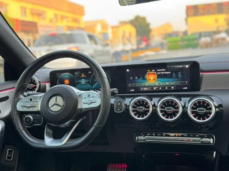 Mercedes-Benz CLA 250 2022 with 4 cylinders