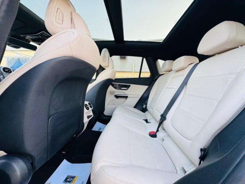 Mercedes-Benz GLC 300 2024 , Clean title