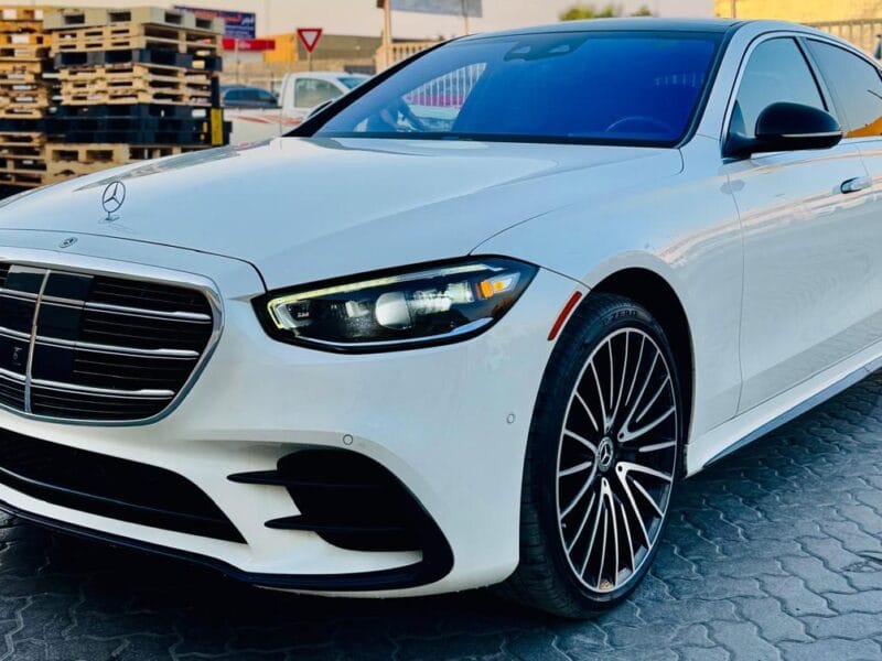 Mercedes-Benz S 580 2021 with 8 cylinders , Clean title