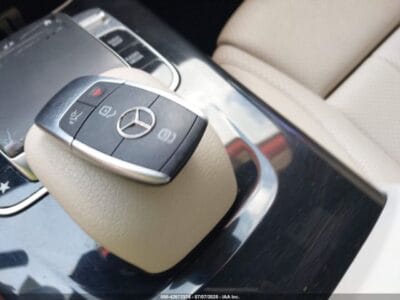 MERCEDES-BENZ A 220 2019