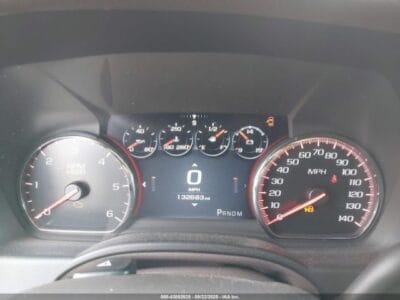 GMC YUKON DENALI 2015 with 8 cylinders
