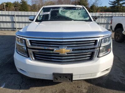 CHEVROLET TAHOE K1500 LT 2015 with 8 cylinders