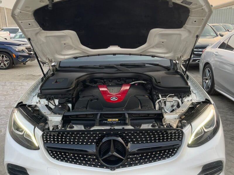 Mercedes-Benz GLC43 AMG 2019 White with 6 cylinders
