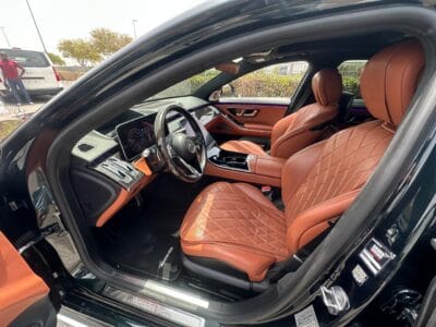 Mercedes-Benz S500 2021 with 6 cylinders