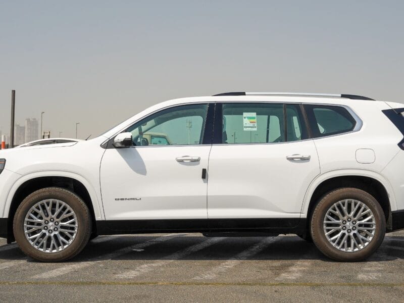 GMC Acadia Denali AWD White 2024