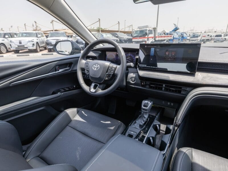 Toyota Camry 2.5 Hybrid Intelligent Dual-Engine 2024 Black