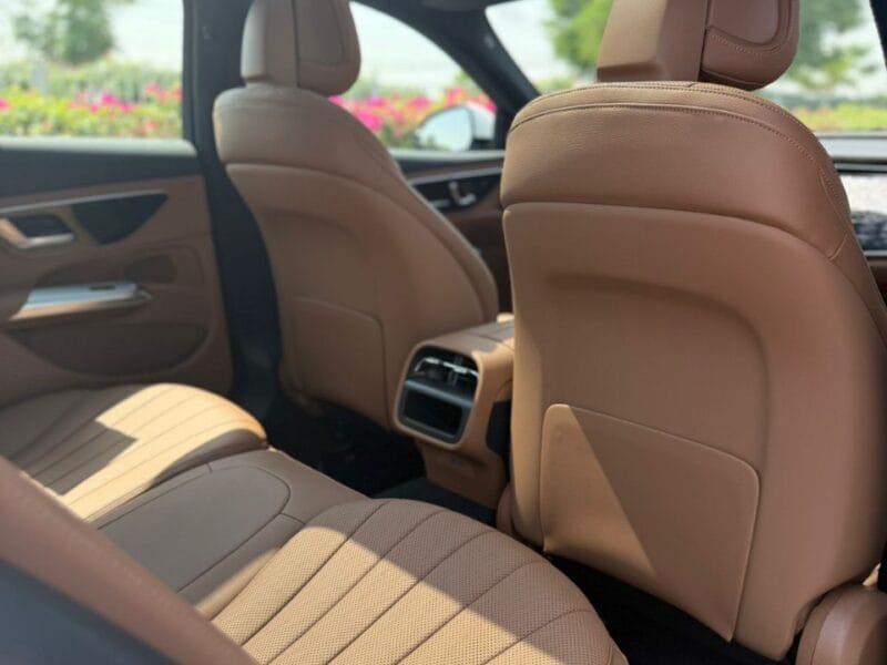 Mercedes-Benz E200 AMG 2026