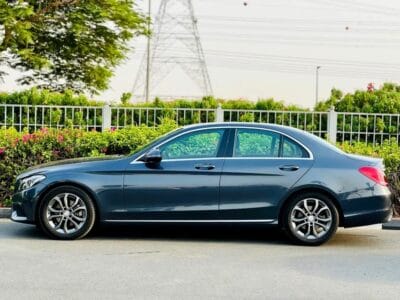 MERCEDES-BENZ C200 AMG 2016