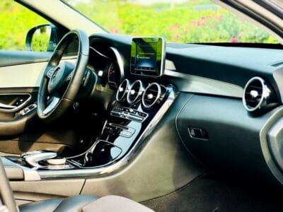 MERCEDES-BENZ C200 AMG 2016