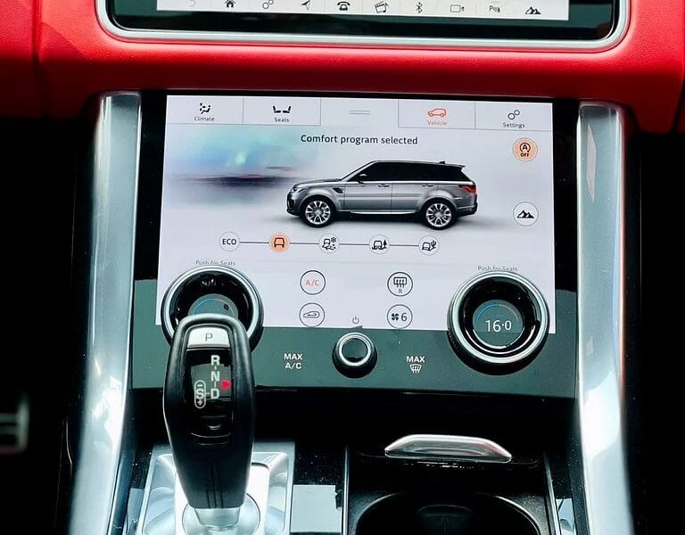 LAND ROVER RANGE ROVER SPORT HSE DYNAMIC 2026