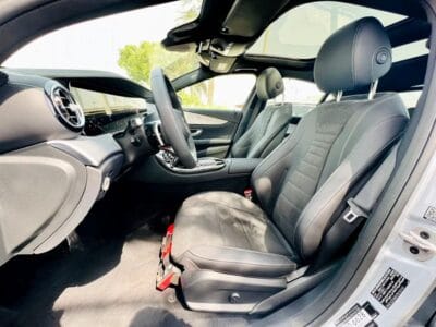 MERCEDES-BENZ E200 2023