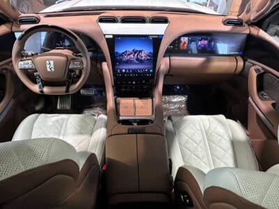 Brand new BYD YANGWANG U8 2025 luxury plug-in hybrid SUV