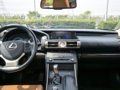 Lexus IS250 2015