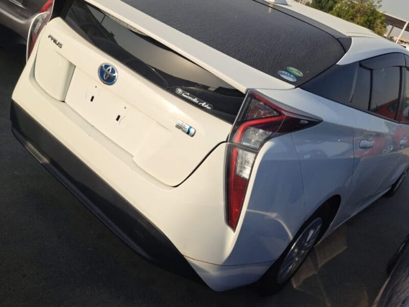 Toyota Prius 2016