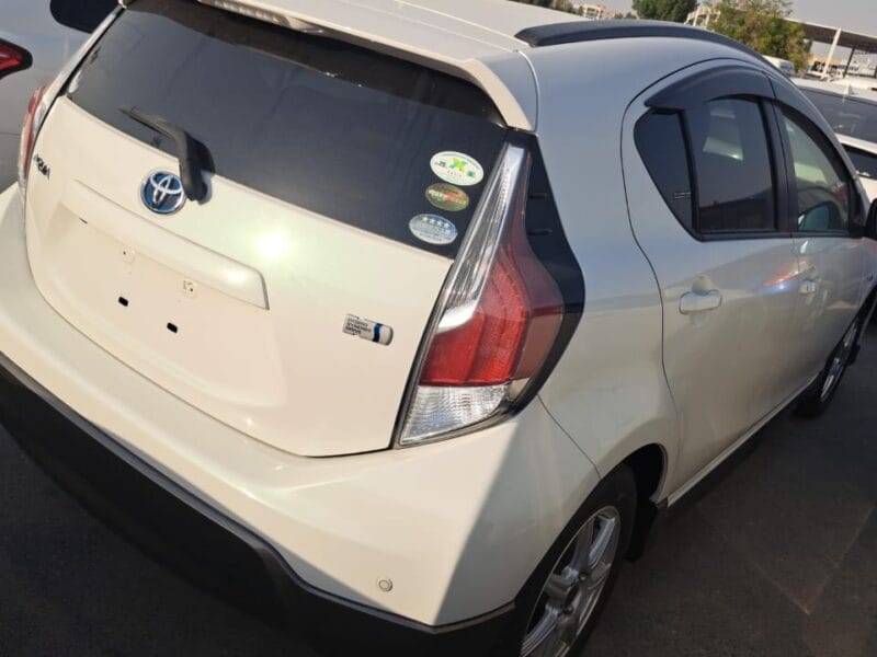 Toyota Aqua 2015