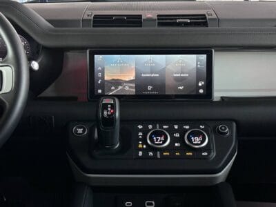 Land Rover DEFENDER 2024