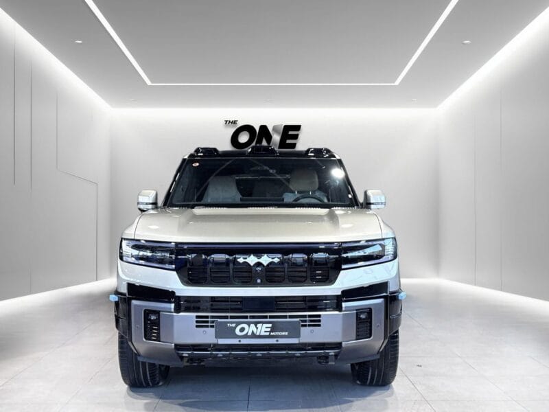 2025 BYD LEOPARD 8
