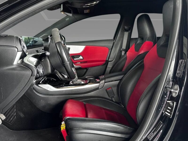 2021 Mercedes-Benz A 35 AMG