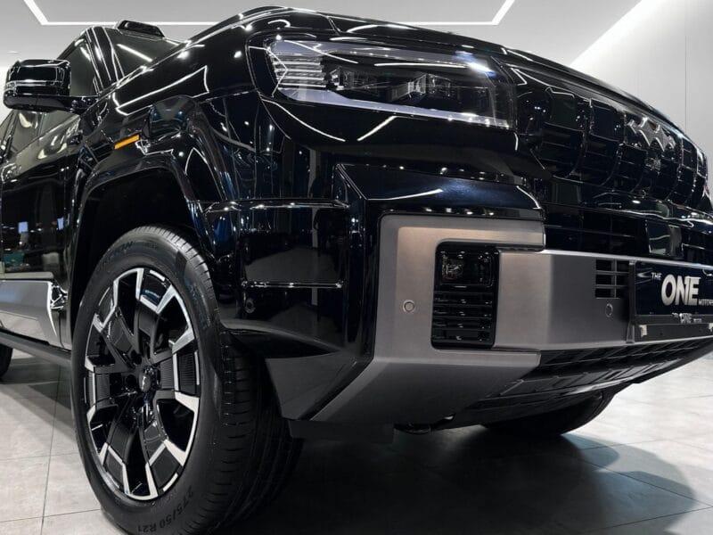 2025 BYD LEOPARD 8