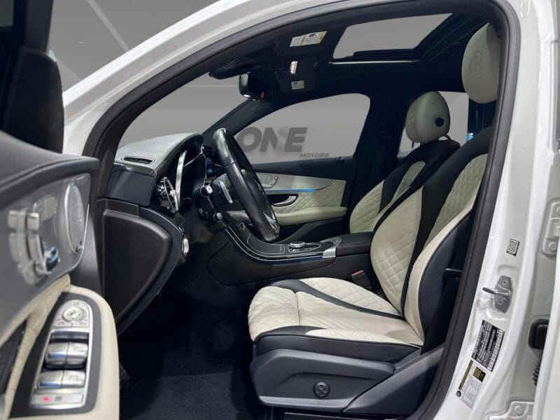 2019 Mercedes-Benz GLC 300 COUPE