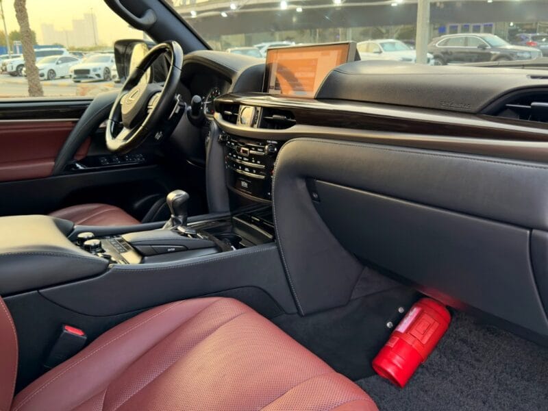 Lexus LX570 Signature Calendar 2019