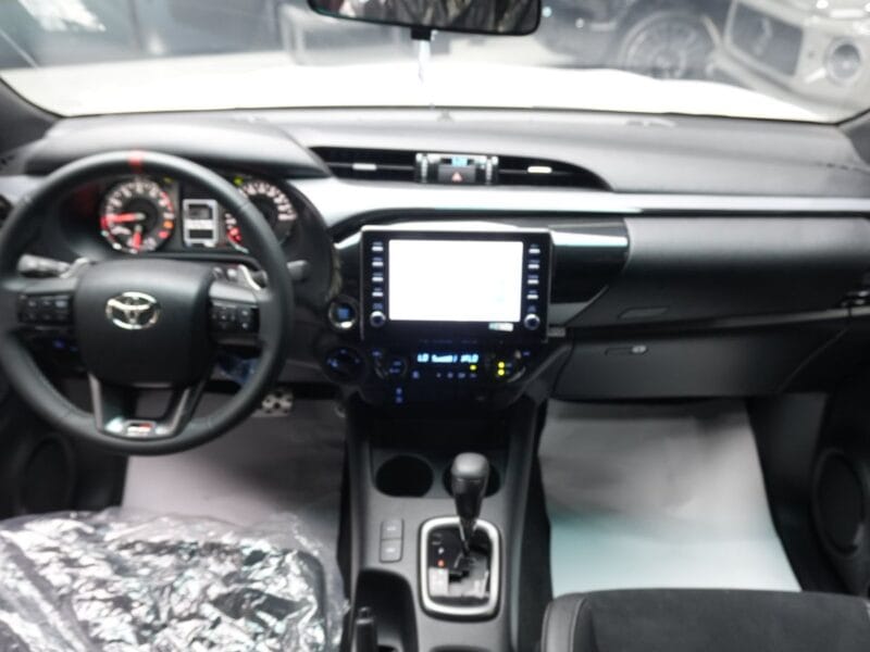 TOYOTA HILLUX GR SPORT 4.0 2025