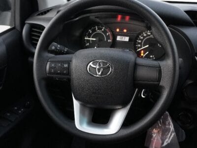 TOYOTA HILLUX 2.4 2025