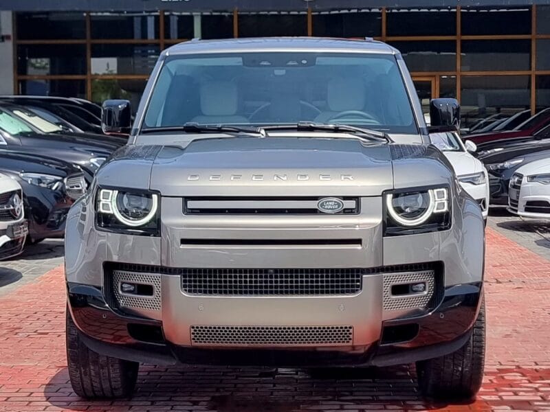 Land Rover Defender 2025