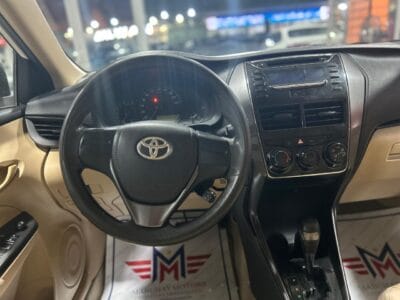 TOYOTA YARIS 2021