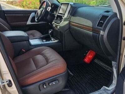 Toyota Land Cruiser VXR 5.7L 4WD 2018 Full Option