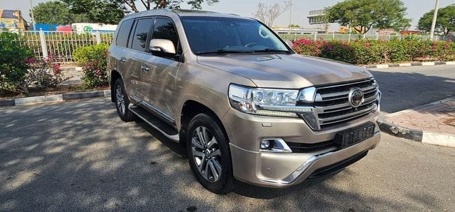 Toyota Land Cruiser VXR 5.7L 4WD 2018 Full Option