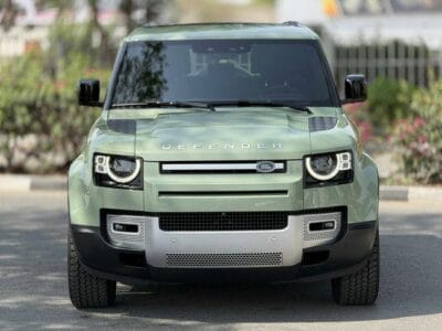 Land Rover Defender P400 90 HSE 3.0L 2023 - UNDER WARRANTY AND SERVICE CONTRACT