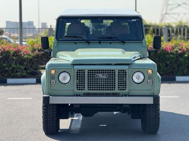 Land Rover Defender 2016