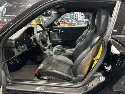 Porsche GT2 RS 2011 twin-turbocharged 3.6-liter flat-six engine