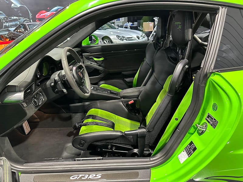 Porsche GT3 RS 2019 high-performance track-focused sports car