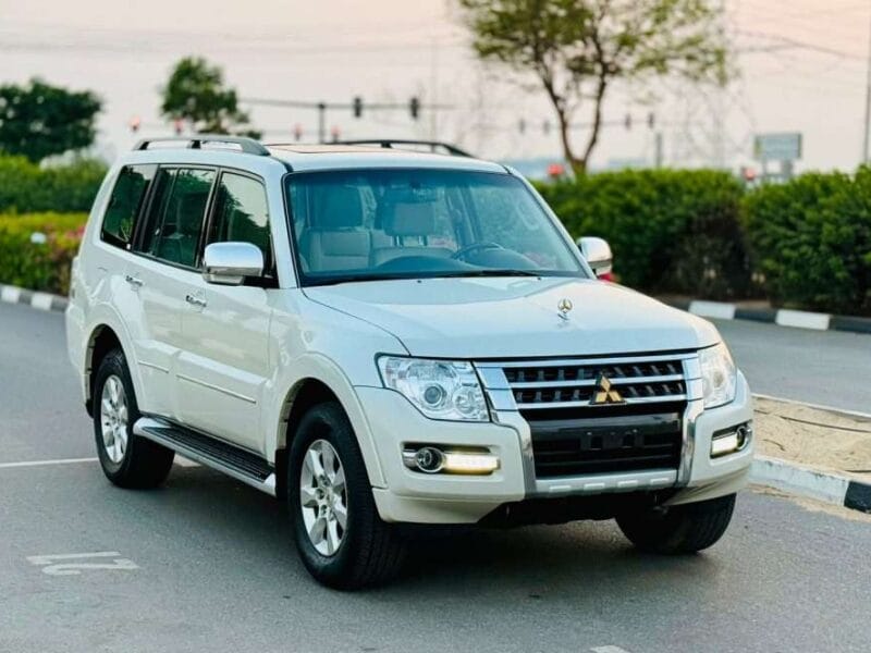 MITSUBISHI PAJERO 3.0L 2022 GCC VERY GOOD CONDITION