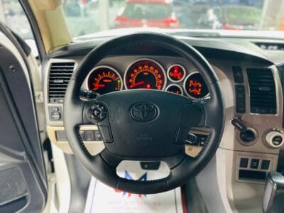 TOYOTA SEQUOIA White 2012