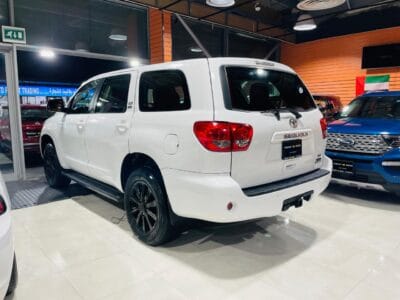 TOYOTA SEQUOIA White 2012